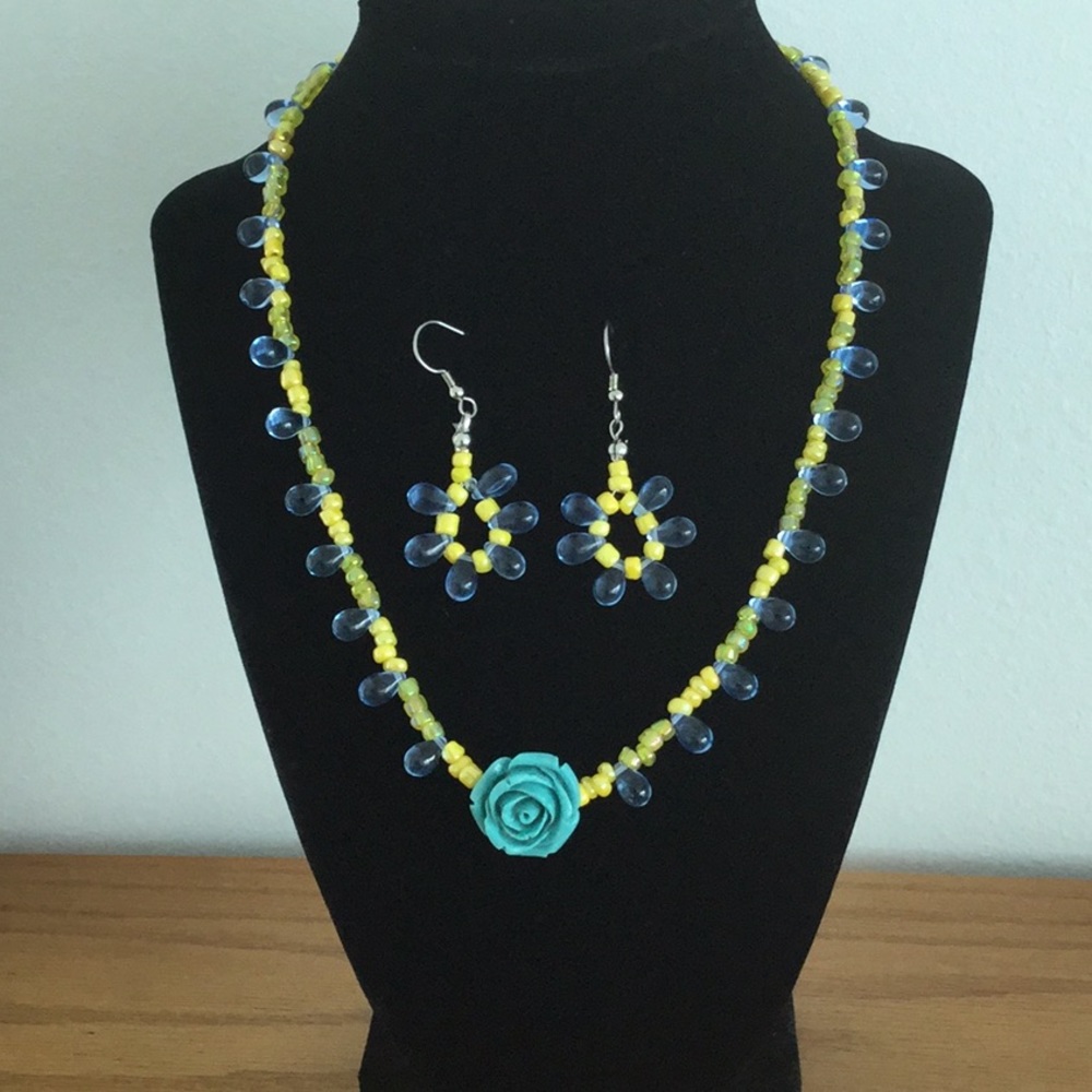🌺2for$30Beautiful  glass beads set of necklace &earnings - Picture 3 of 6